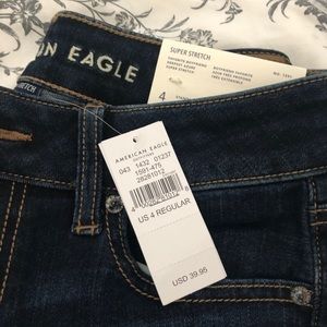 American Eagle favorite boyfriend jean NWT